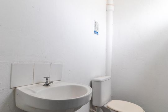 Banheiro de casa para alugar com 1 quarto, 100m² em Jardim São Vicente, Campinas