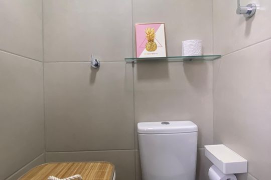Banheiro 2 de apartamento para alugar com 2 quartos, 60m² em Vila Yara, Osasco