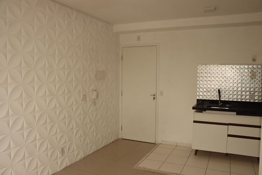 Apartamento para alugar com 2 quartos, 42m² em Cidade Satelite Santa Barbara, São Paulo