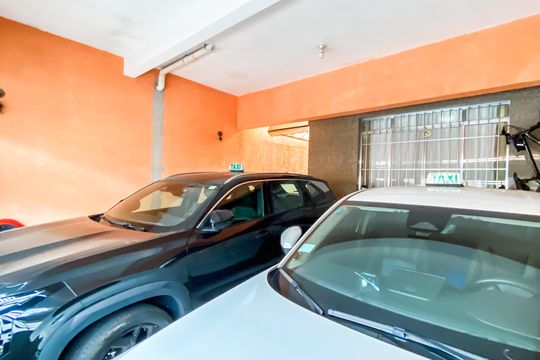 Garagem  de casa à venda com 3 quartos, 320m² em Parque Cisper, São Paulo