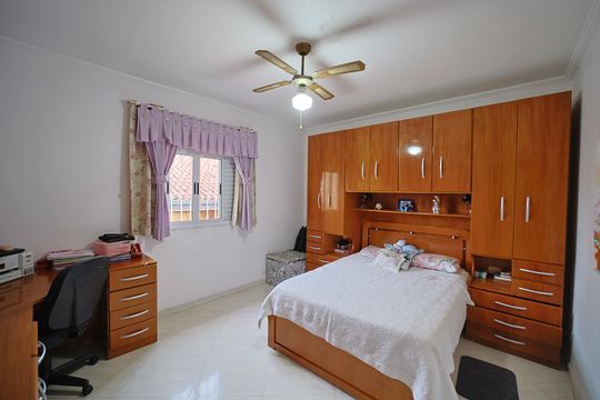 Quarto 2 de casa à venda com 3 quartos, 320m² em Parque Cisper, São Paulo