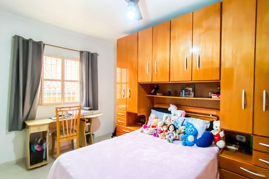 Suite  de casa à venda com 3 quartos, 320m² em Parque Cisper, São Paulo