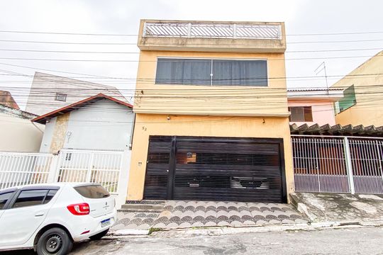 Fachada  de casa à venda com 3 quartos, 320m² em Parque Cisper, São Paulo