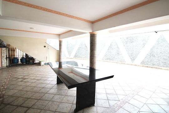 Área comum de casa à venda com 6 quartos, 450m² em Vila Londrina, São Paulo