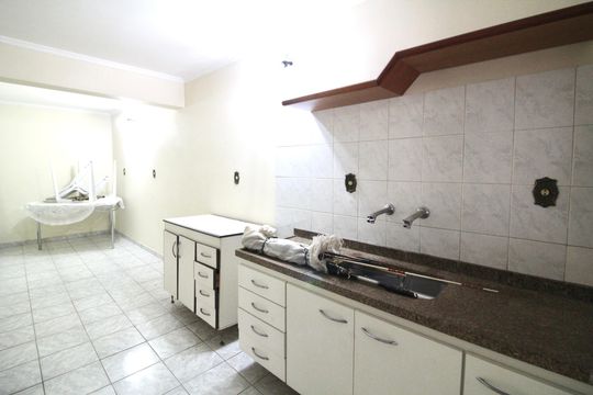 Área comum de casa à venda com 6 quartos, 450m² em Vila Londrina, São Paulo