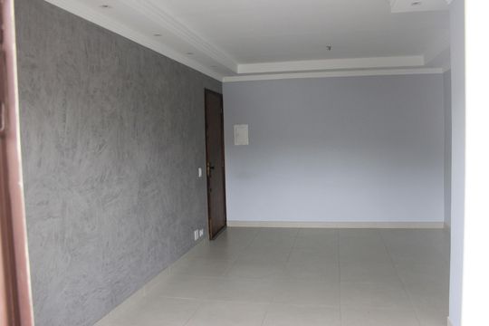 Sala  de apartamento à venda com 2 quartos, 65m² em Vila Galvão, Guarulhos