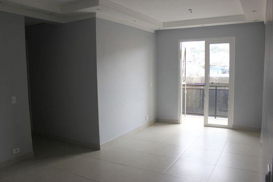 Apartamento à venda com 2 quartos, 65m² em Vila Galvão, Guarulhos