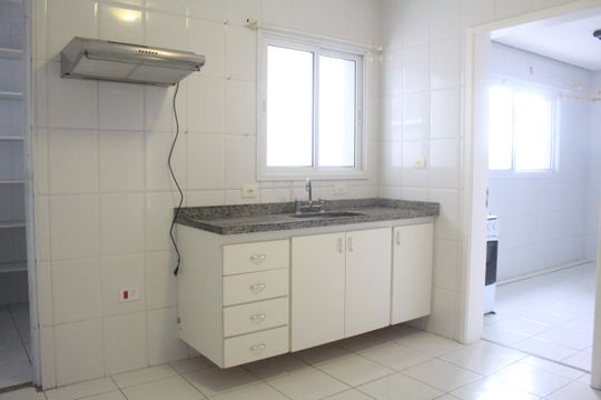 Cozinha de apartamento para alugar com 3 quartos, 107m² em Santa Maria, São Caetano do Sul