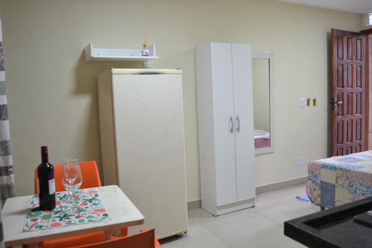 Sala de apartamento para alugar com 1 quarto, 25m² em Vila Felipe, Petrópolis