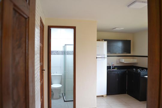 Banheiro 1 de kitnet/studio para alugar com 1 quarto, 25m² em Vila Felipe, Petrópolis