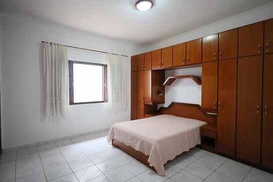 Quarto 1 de casa à venda com 2 quartos, 250m² em Jardim D’abril, Osasco