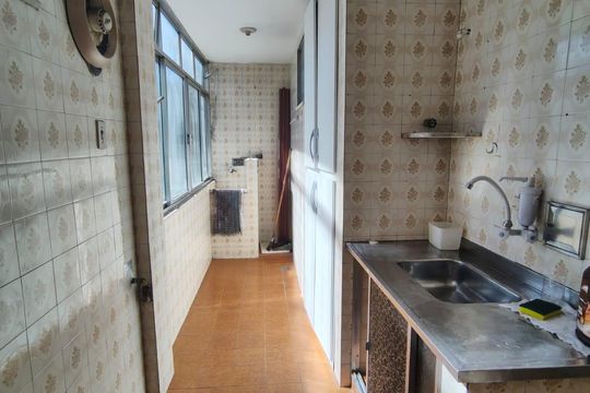 Cozinha de apartamento à venda com 2 quartos, 48m² em Coelho Neto, Rio de Janeiro