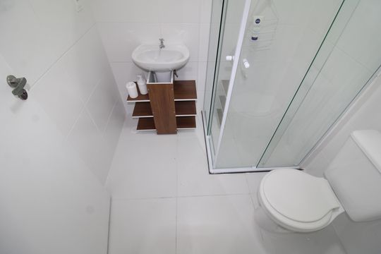 Banheiro de apartamento para alugar com 1 quarto, 30m² em Parada Inglesa, São Paulo