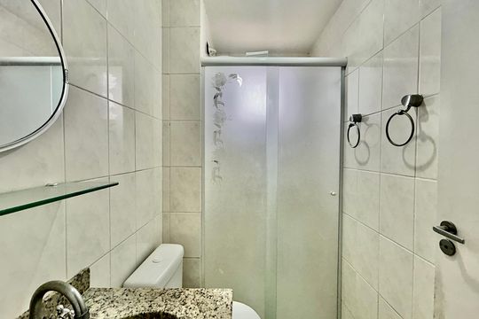 Banheiro de apartamento para alugar com 2 quartos, 48m² em Mooca, São Paulo