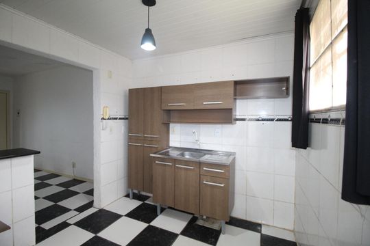 Cozinha de apartamento à venda com 3 quartos, 72m² em Humaitá, Porto Alegre