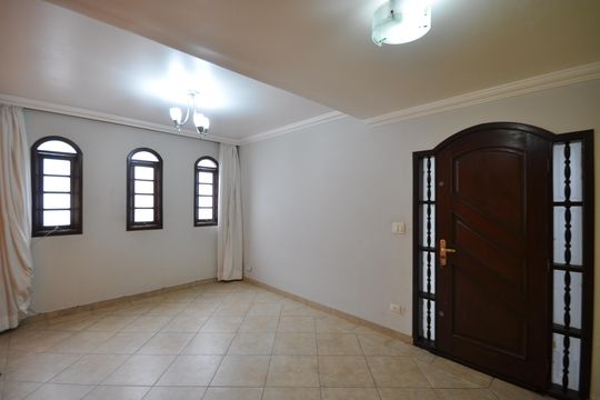 Casa à venda com 2 quartos, 360m² em Vila Irmaos Arnoni, São Paulo