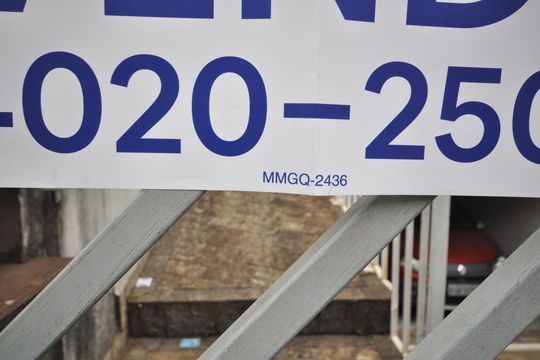 Placa de casa à venda com 2 quartos, 360m² em Vila Irmaos Arnoni, São Paulo