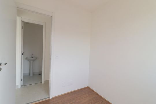 Quarto 2 de apartamento para alugar com 2 quartos, 30m² em Socorro, São Paulo