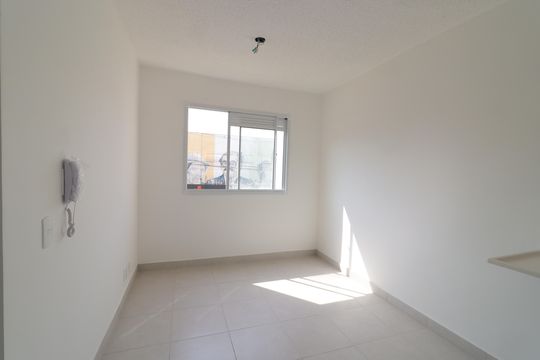 Sala de apartamento para alugar com 2 quartos, 30m² em Socorro, São Paulo