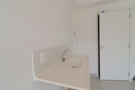 Cozinha de apartamento para alugar com 2 quartos, 30m² em Socorro, São Paulo