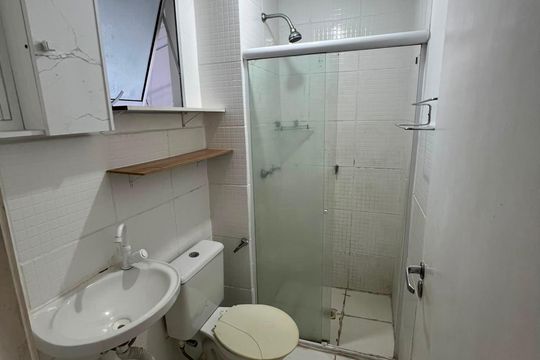 Banheiro de casa à venda com 2 quartos, 55m² em Tomás Coelho, Rio de Janeiro