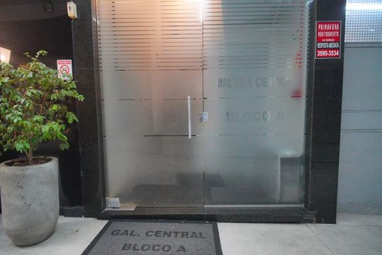 Entrada de apartamento à venda com 1 quarto, 43m² em Centro, Novo Hamburgo