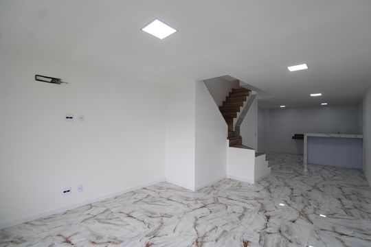 Casa de Condomínio para alugar com 3 quartos, 131m² em Freguesia (jacarepaguá), Rio de Janeiro