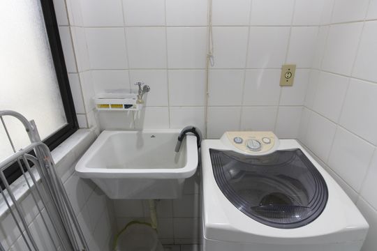 Área de Serviço de apartamento para alugar com 2 quartos, 62m² em Passagem, Cabo Frio