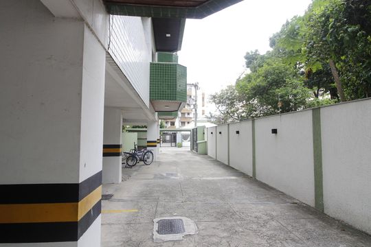 Área comum de apartamento para alugar com 2 quartos, 62m² em Passagem, Cabo Frio