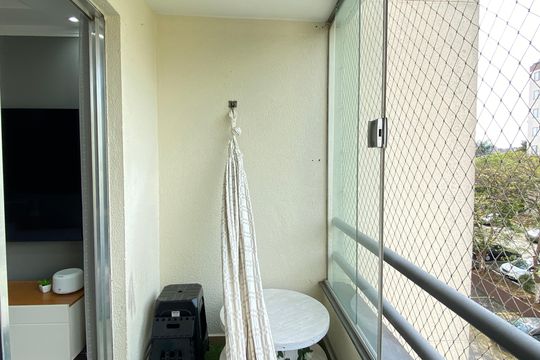 Sala - Varanda de apartamento à venda com 2 quartos, 56m² em Bandeiras, Osasco