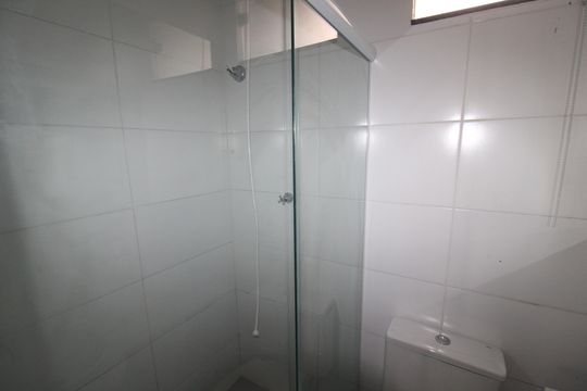 Banheiro de casa para alugar com 1 quarto, 30m² em Chora Menino, São Paulo