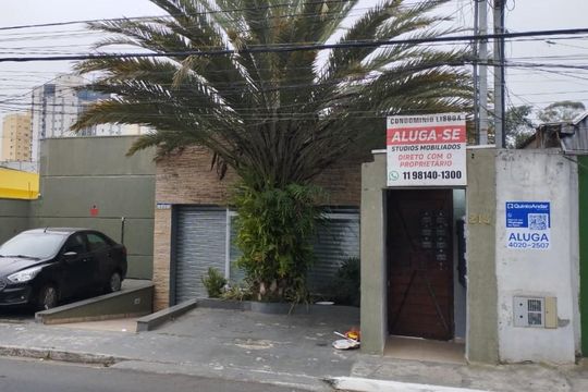 Fachada de casa para alugar com 1 quarto, 30m² em Chora Menino, São Paulo