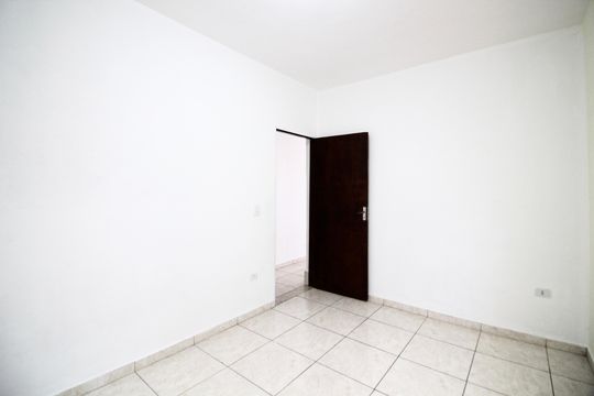 Quarto 2 de casa para alugar com 2 quartos, 60m² em Lajeado, Ferraz de Vasconcelos
