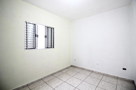 Quarto 2 de casa para alugar com 2 quartos, 60m² em Lajeado, Ferraz de Vasconcelos