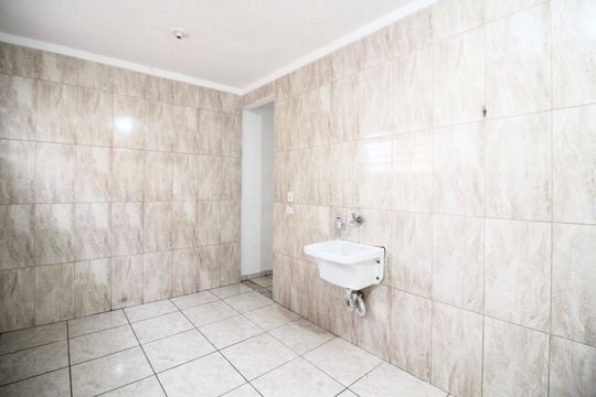 Cozinha de casa para alugar com 2 quartos, 60m² em Lajeado, Ferraz de Vasconcelos