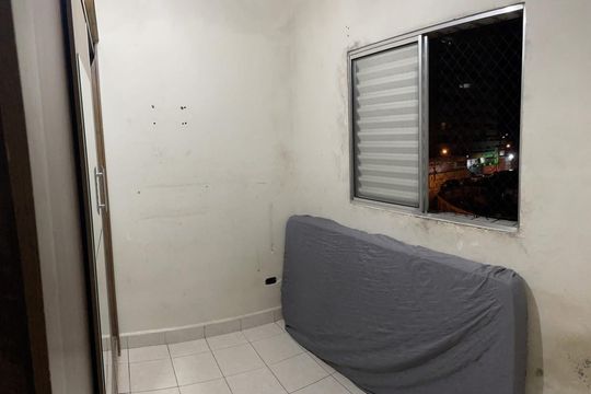 Quarto de apartamento para alugar com 2 quartos, 50m² em Vila Caiçara, Praia Grande