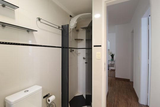 Banheiro de apartamento para alugar com 2 quartos, 70m² em Vila Olímpia, São Paulo