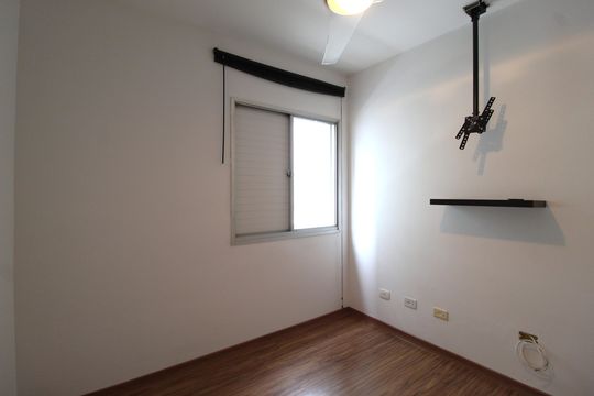 Quarto 1 de apartamento para alugar com 2 quartos, 70m² em Vila Olímpia, São Paulo