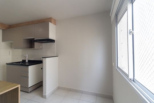 Sala de apartamento para alugar com 2 quartos, 33m² em Parque Fongaro, São Paulo