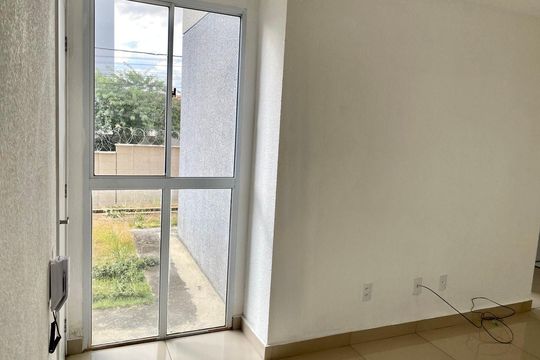 Sala  de apartamento para alugar com 2 quartos, 44m² em Conquista Veredas, Contagem