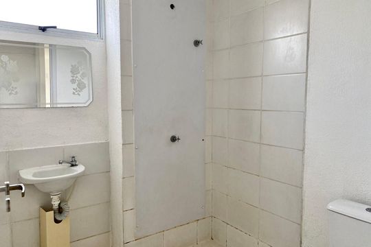 Banheiro  de apartamento para alugar com 2 quartos, 44m² em Conquista Veredas, Contagem