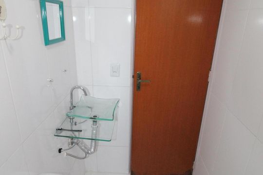 Banheiro de apartamento para alugar com 3 quartos, 69m² em Jardim Satélite, São José dos Campos