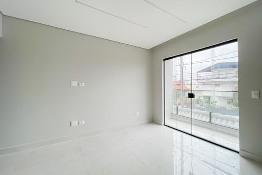 Sala de casa à venda com 2 quartos, 130m² em Bela Vista, Osasco