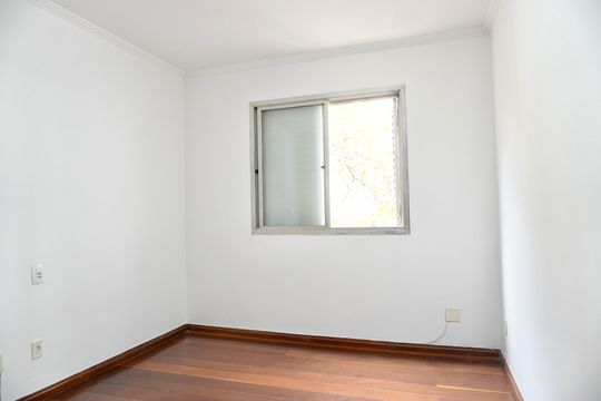 Quarto 2 de apartamento para alugar com 3 quartos, 102m² em Funcionários, Belo Horizonte