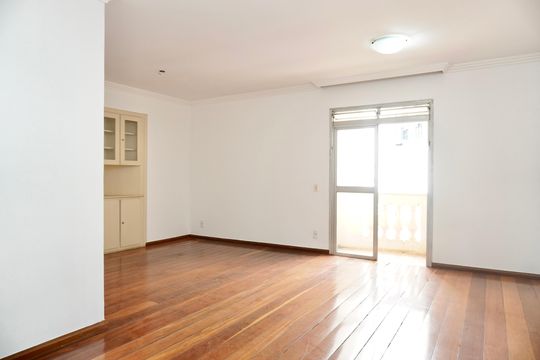 Sala  de apartamento para alugar com 3 quartos, 102m² em Funcionários, Belo Horizonte