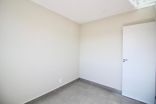 Quarto 1 de casa para alugar com 2 quartos, 39m² em Vila Campanela, São Paulo