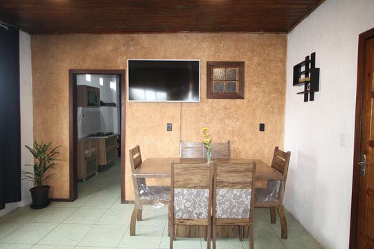 Sala de apartamento para alugar com 1 quarto, 44m² em Costa E Silva, Porto Alegre