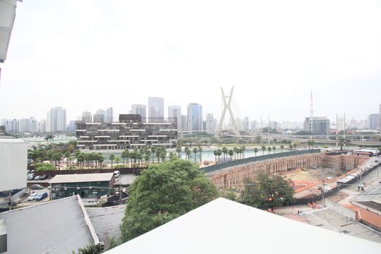 Vista Sala de kitnet/studio para alugar com 1 quarto, 45m² em Vila Tramontano, São Paulo