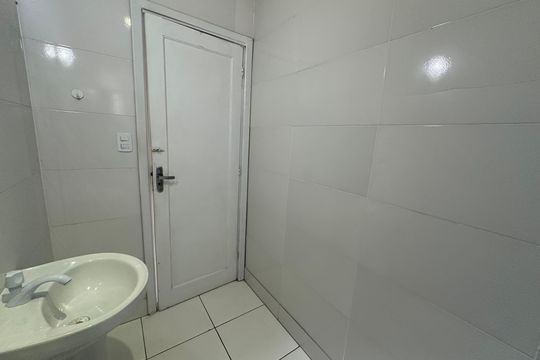 Banheiro de apartamento para alugar com 2 quartos, 69m² em Centro, São Vicente