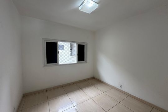 Quarto de apartamento para alugar com 2 quartos, 69m² em Centro, São Vicente